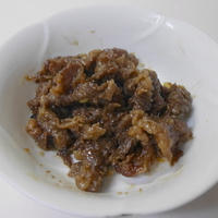 粗切り生しょうがで、牛肉のしぐれ煮