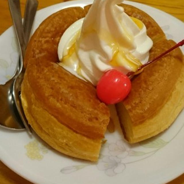 コメダ珈琲のシロノワール初体験