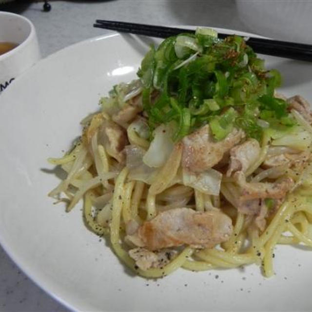 ピリ辛ねぎ塩焼きそば