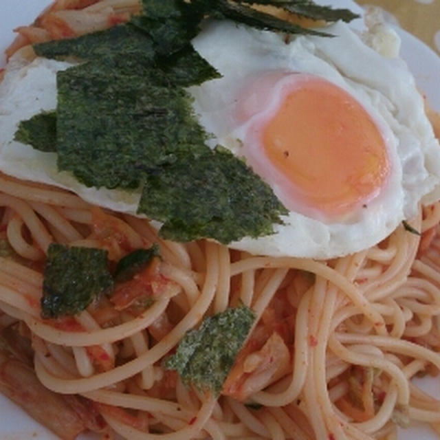 キムチパスタと娘とお買い物