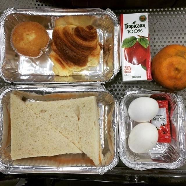 1月26日の朝ごはん。タージマラバールホテルのお弁当