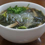 朝ごはんに「ワカメ春雨スープ」