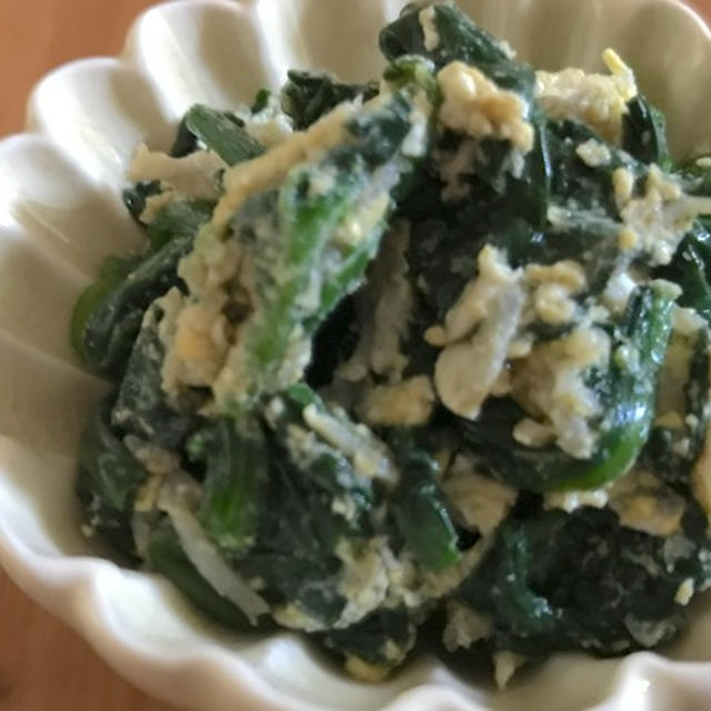 市販のつゆでぱぱっと作るほうれん草の卵とじ