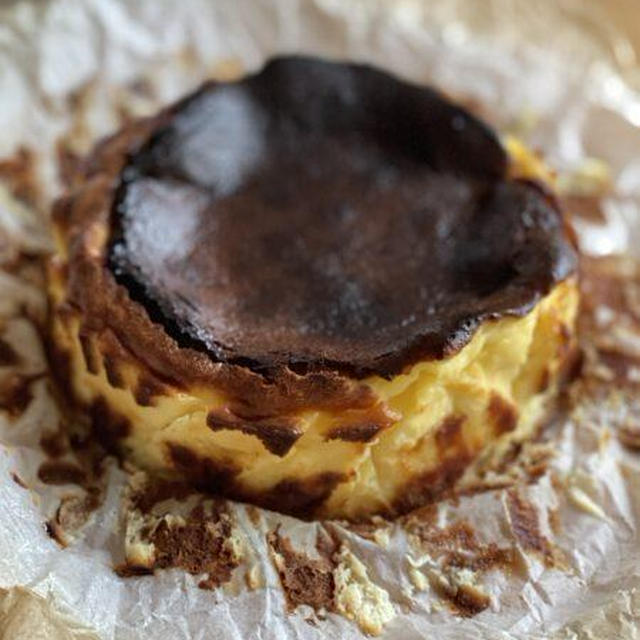 母の日のバスクチーズケーキと、ズッキーニのオイル蒸し