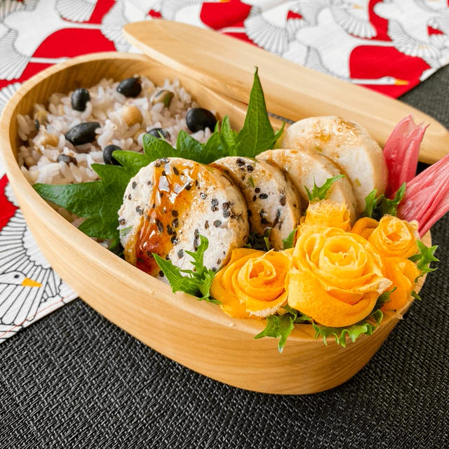 64℃ 2種のつくね弁当：簡単、ふわふわやわらか