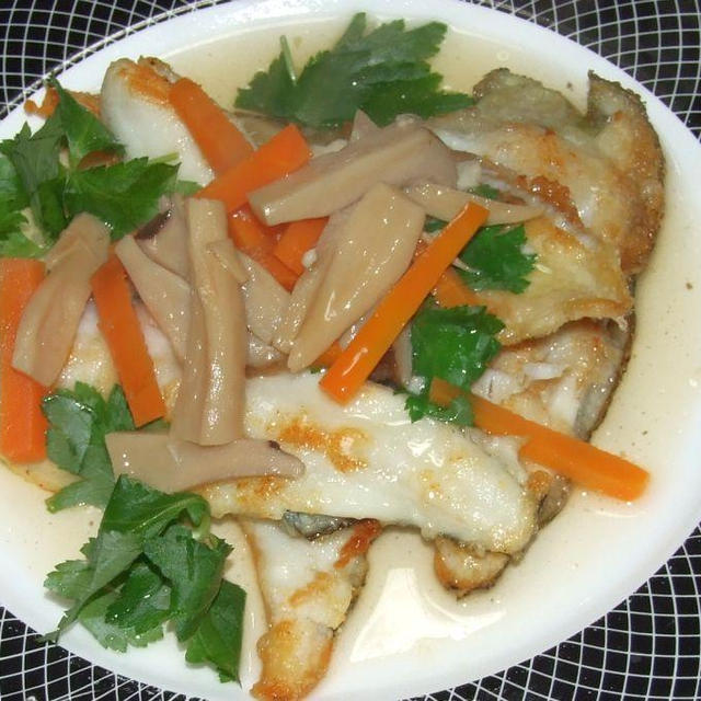 ヒラメのムニエル・アラで出汁あんかけ！