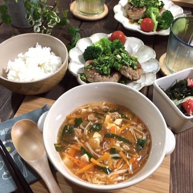 栄養満点 豆腐とニラの食べるスープ 二人にあわせてあるものから作った献立 By はるはるさん レシピブログ 料理ブログのレシピ満載