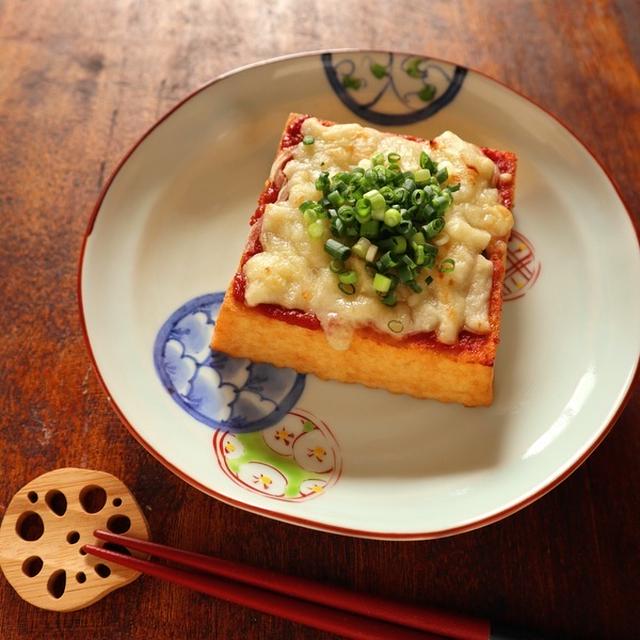 のせて焼くだけ♡厚揚げのトマトチーズ焼き【#Komerco #簡単 #ケチャップ】