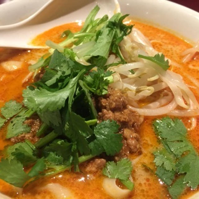渋谷で刀削担々麺 陳家私菜 渋谷店 自家製麻辛油にハマりました