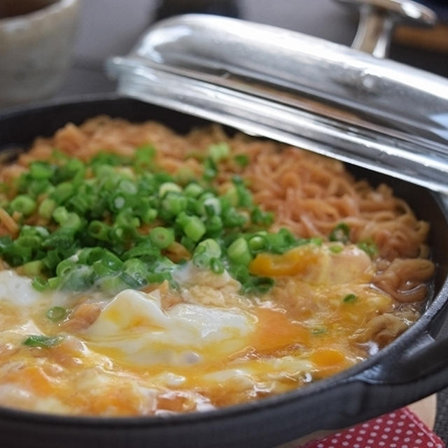 ストウブベビーウォックでチキンラーメン
