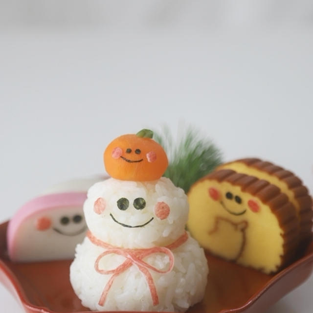 簡単可愛い♡鏡餅おにぎり＆伊達巻ちゃんとかまぼこちゃん