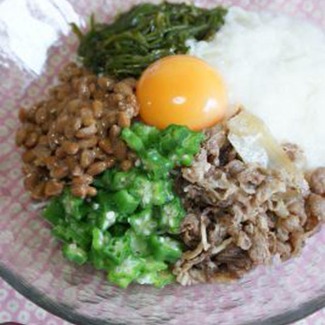 牛肉入りスタミナぶっかけそうめん