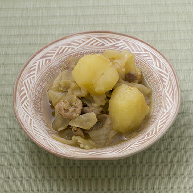 レシピ--簡単肉じゃが（豚肉・じゃがいも）和食定番/宮里絵美作の三島手・小鉢