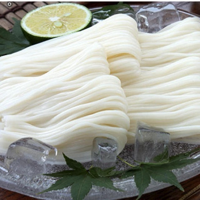 7/7七夕は、そうめんの日。三輪素麺に野菜が練りこまれた七色も人気