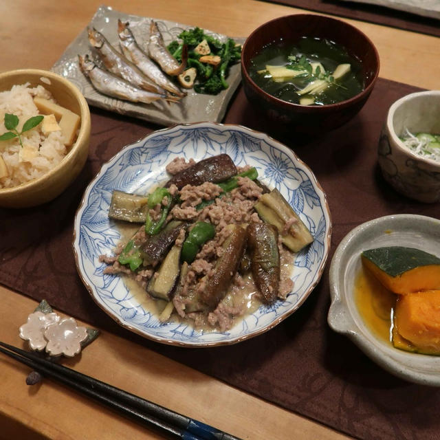 春の味～タケノコご飯＆若竹汁の晩ご飯　と　水仙の花いろいろ♪