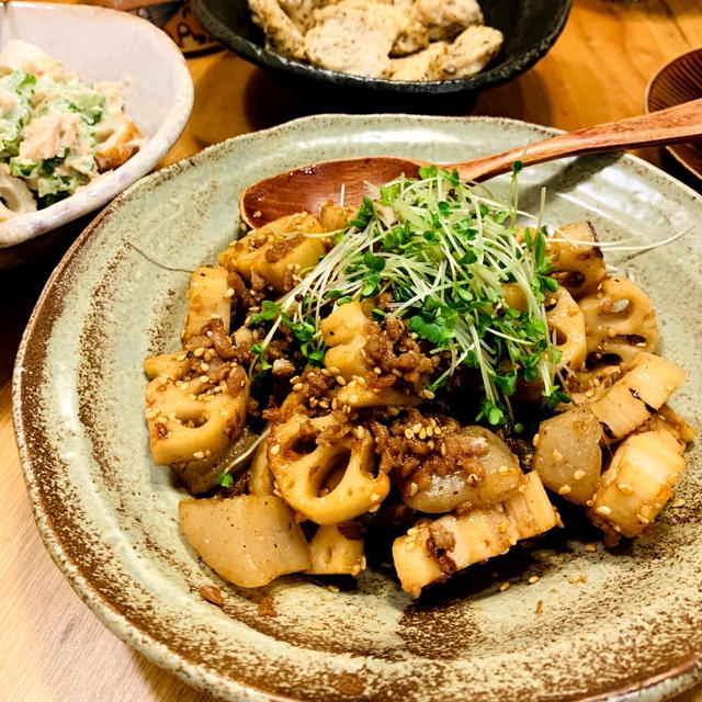 【パパッと】レンコンとこんにゃくのそぼろ炒め