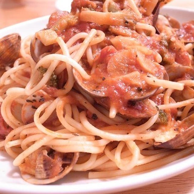 うまし！あさりとブロッコリーのトマトソースパスタ｜新刊「頭のいい子が育つロジカルシンキングの習慣」