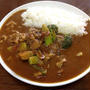お昼はデタラメカレー