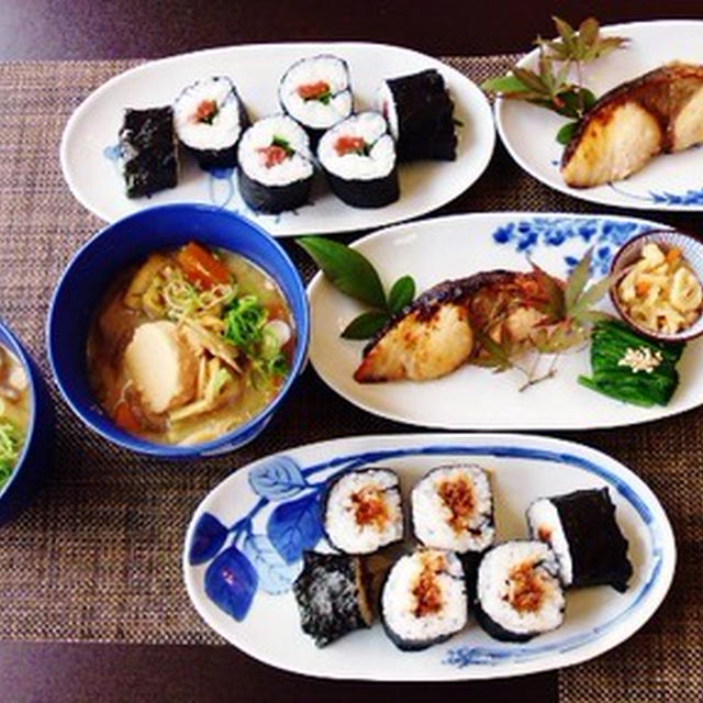 日常の日々ごはん復活☆鰤の塩麹漬けや海苔巻き風お握りなんぞ♪