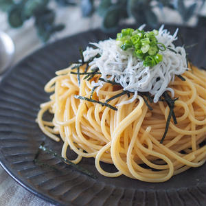 めんつゆ バターが食欲そそる しらすの簡単ワンボウルパスタ By 愛妻家の幸せレシピさん レシピブログ 料理ブログのレシピ満載