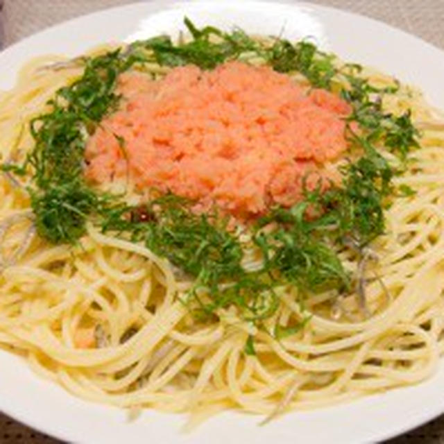 たっぷり明太子と小女子のパスタ