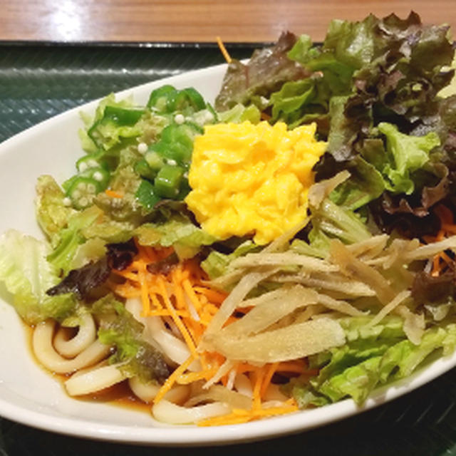 温ふわたまサラダうどん