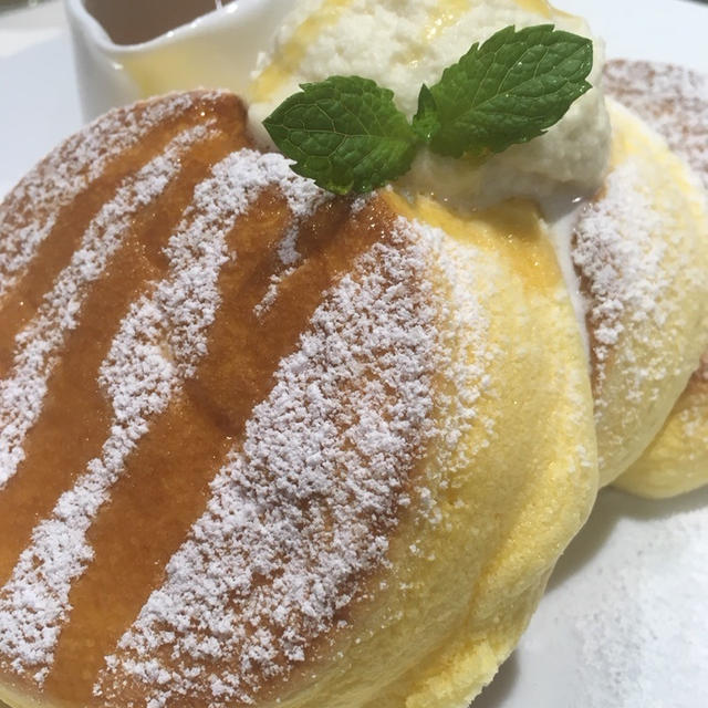 食べた人を笑顔にするパンケーキ