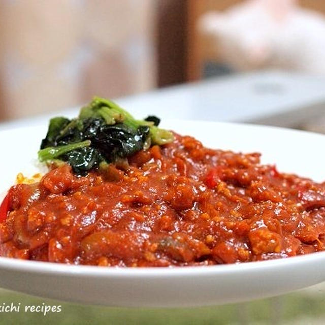 水要らずの「豚ひき肉のトマトソースカレー」＆「久しぶりのオフ会」