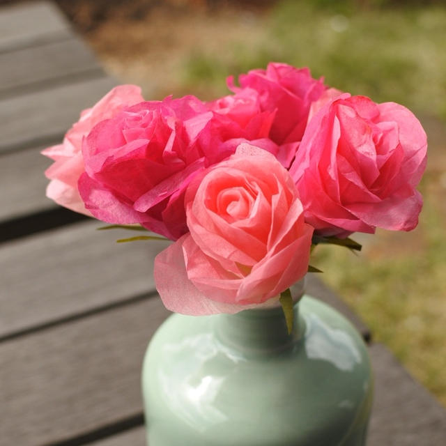 お花紙で薔薇の花