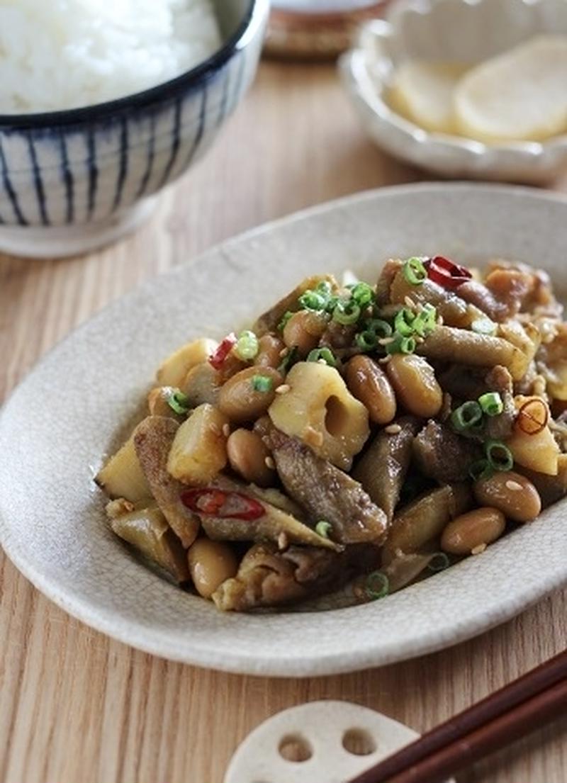 大豆と根菜と豚こま肉のカレー炒め