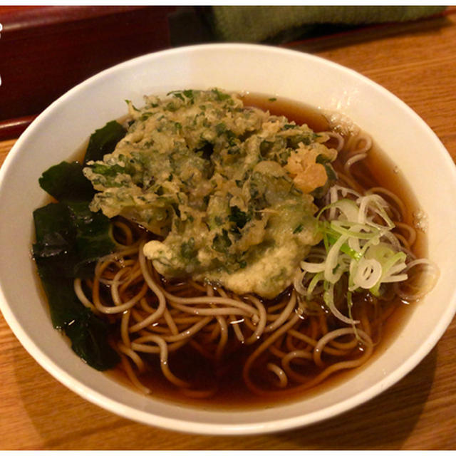 六文そば日暮里第1号店の春菊そば