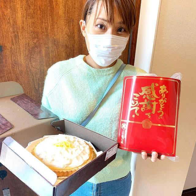 誕生日プレゼントを届けに行きました〜！！
