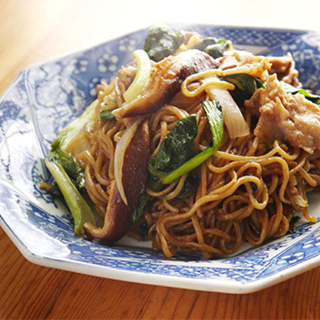 小松菜と豚肉の焼きそば
