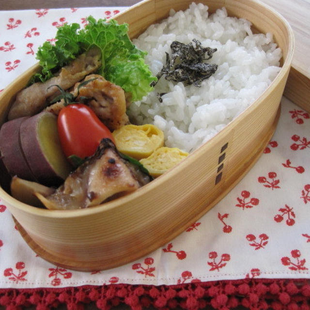 豚の生姜焼き＆イカ焼き弁当