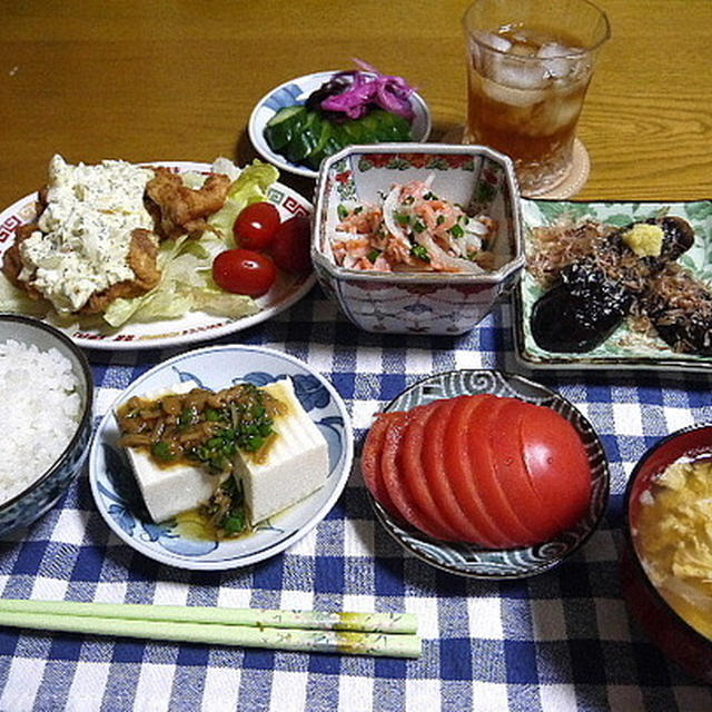 【夕食】チキン南蛮・サーモンと玉ねぎのマリネ・焼きなす…