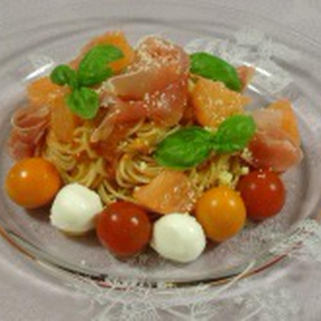 夏のおもてなしに！グレープフルーツと生ハムの冷製トマトパスタ