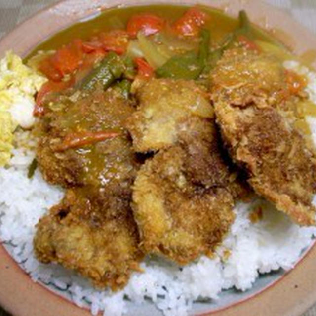 ざっくりトマトとレバーカツの満腹カレー【胃袋にジェットストリームアタック】