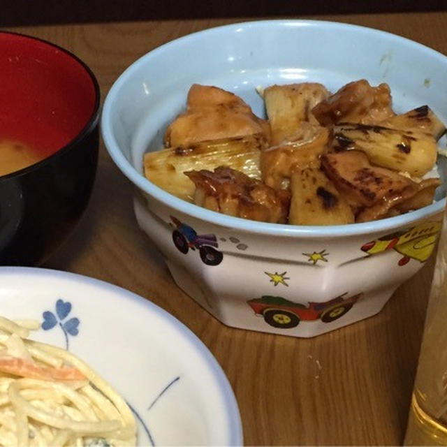 【こどもごはん】お野菜もプラス☆焼き鳥丼☆手作りでも市販でも♫