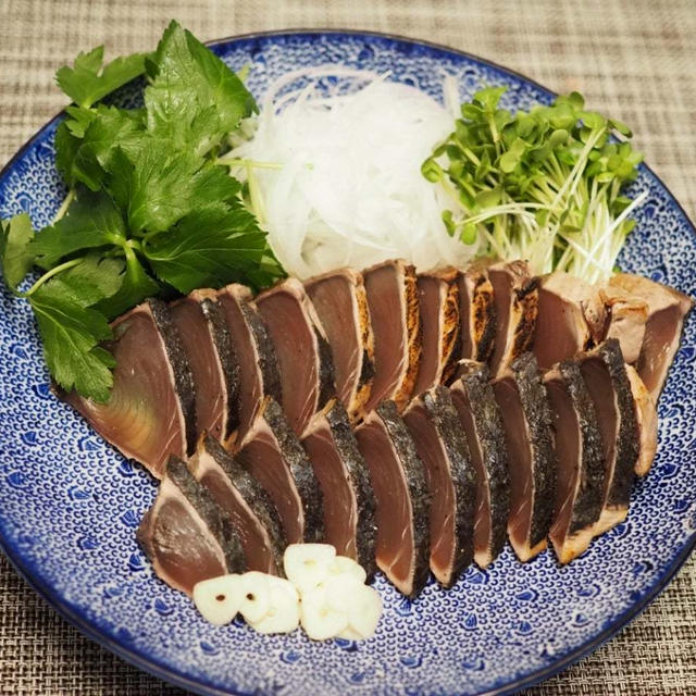 鰹のたたきと鶏肉豆腐