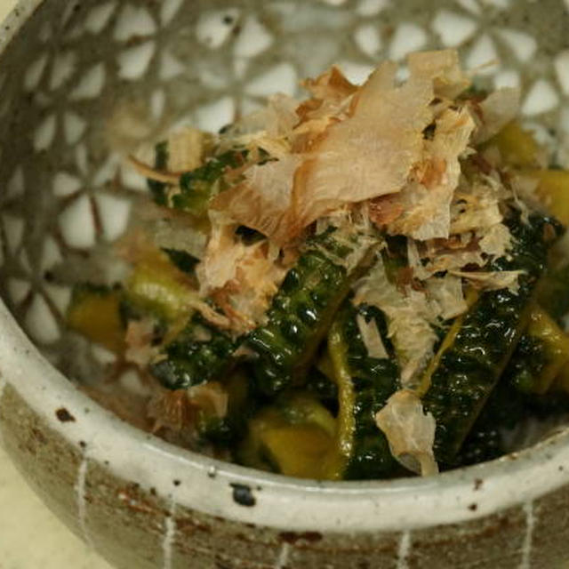 ゴーヤの揚げ浸しでぶっかけ蕎麦