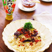 2～3分と茹で時間が短い茹でたそうめんにレンチンした具をのせるだけでお手軽★10分はかからず5分ちょっとくらいで作れちゃう！！さっぱり爽やかにいただけ暑い夏のランチにぴったり♪「梅わさび麺つゆde茄子と豚肉のそうめん」【スパイス大使】【レシピ1890】