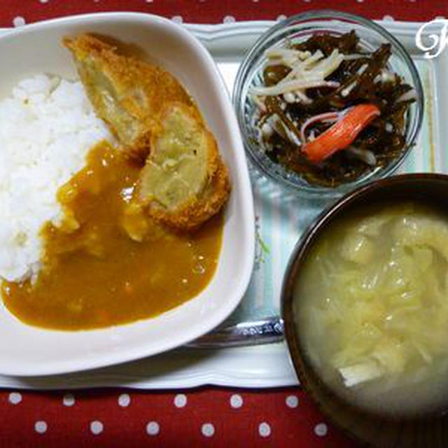 ﾟ･*:.｡.【幼児食】コロッケonカレーライス.｡.:*･ﾟ