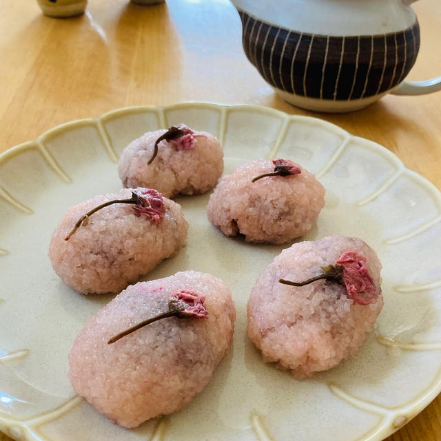 道明寺粉で☆ひな祭りに桜餅