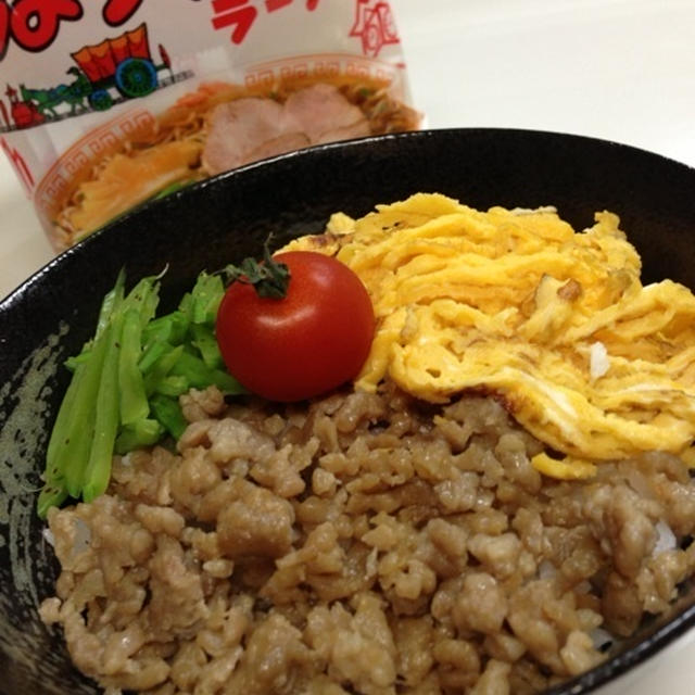 簡単3色ご飯＆マルちゃん！