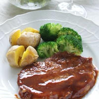 「豚肉のケチャップソテー」「ミモザサラダ」