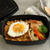 最近の中学生弁当（ライスバーガーやドライカレーなど）