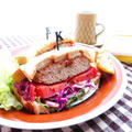 パイナップルソテーとハンバーグの満腹サンドイッチ☆＊アーラ パイナップルクリームチーズ使用 by ルシッカさん