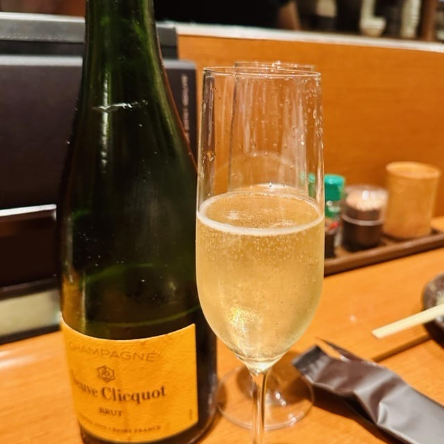 食べるか飲むか