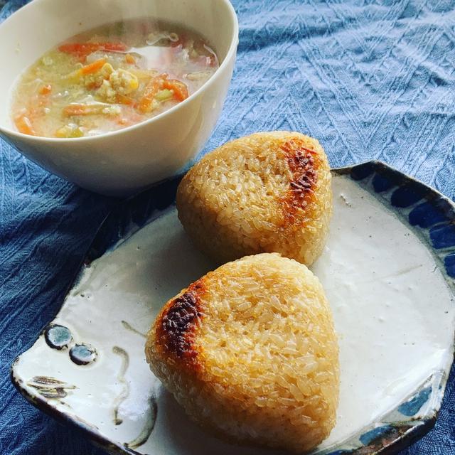 絶品！子供が毎日食べても飽きない焼きおにぎりのレシピ