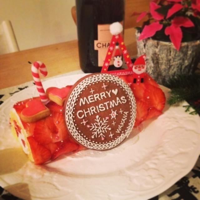 イチゴいっぱい☆クリスマスロールケーキ